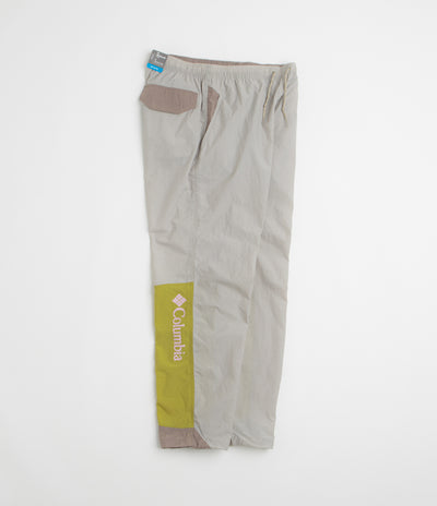 Columbia Challenger Windbreaker Pants in Flint Grey and Iron / Peppercorn