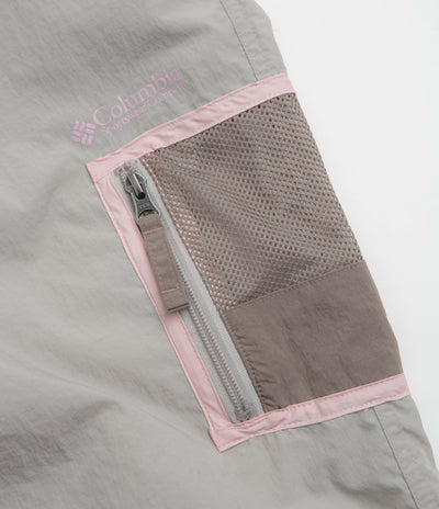 Columbia Challenger Windbreaker Pants in Flint Grey and Iron / Peppercorn