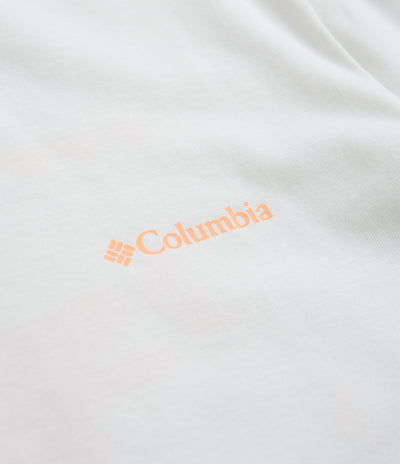 Columbia Explorers Canyon Back T-Shirt - White / Bearly Tribe