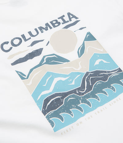 Columbia Explorers Canyon Back T-Shirt - White / Peaks and Waves