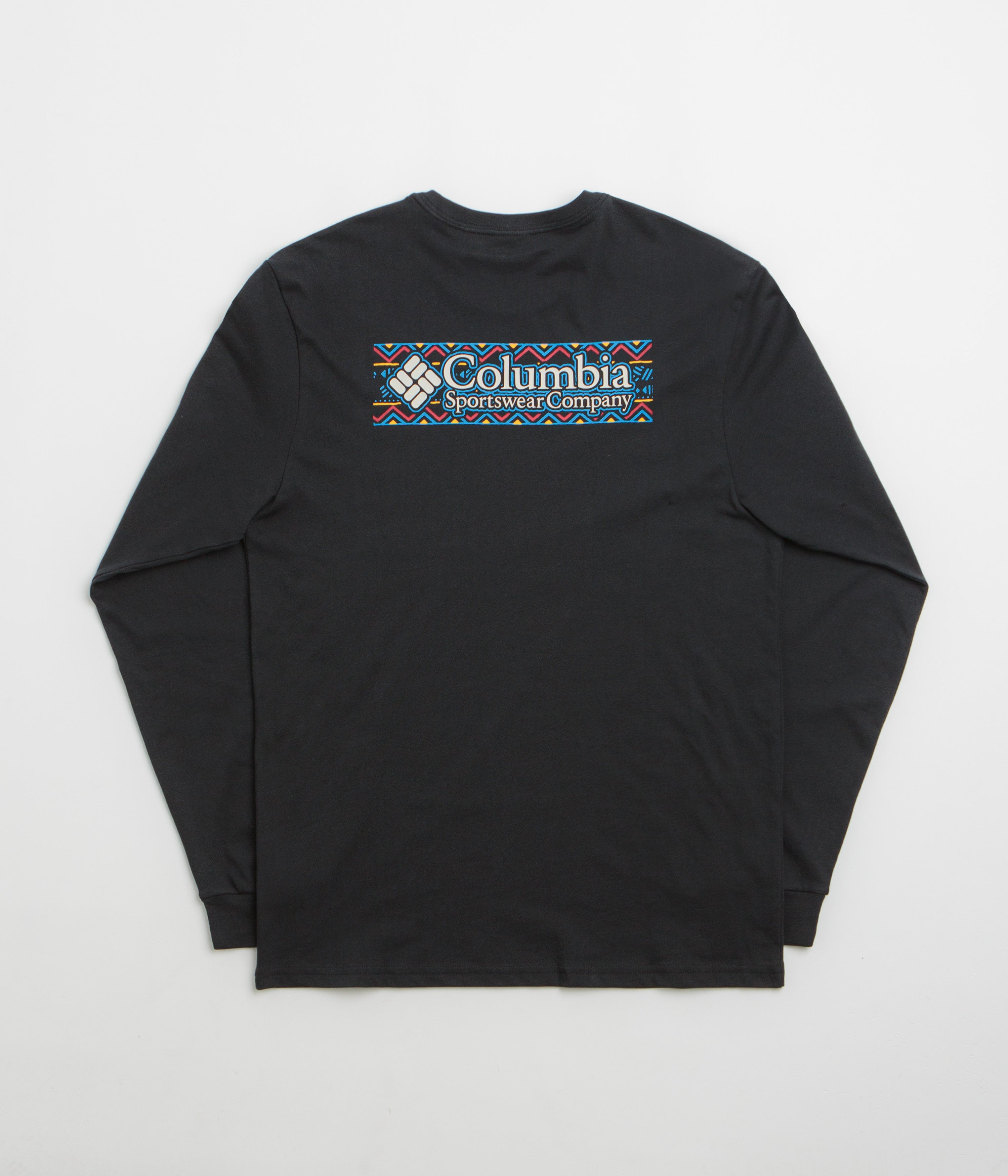 Columbia Explorers Canyon Long Sleeve T-Shirt in Black and Branded Blanket