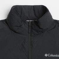 Columbia Loop Basin Windbreaker Jacket in Black thumbnail