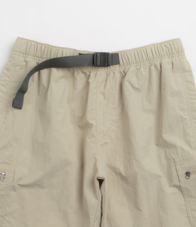 Columbia Mountaindale Cargo Shorts in Ancient Fossil
