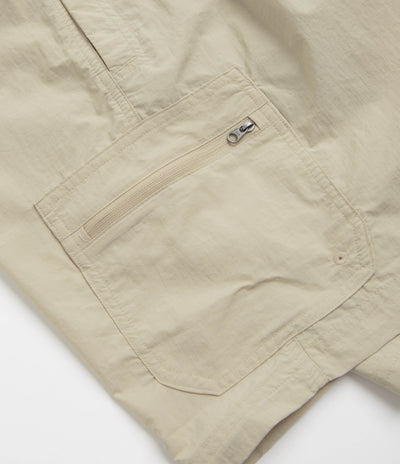 Columbia Mountaindale Cargo Shorts in Ancient Fossil