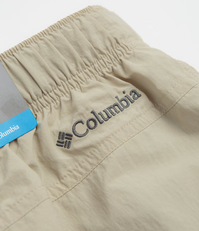 Columbia Mountaindale Cargo Shorts in Ancient Fossil