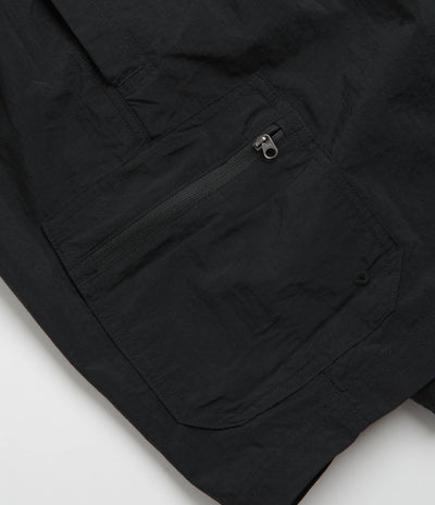 Columbia Mountaindale Cargo Shorts in Black