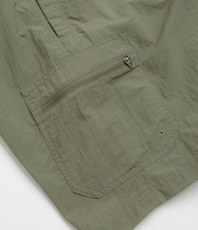 Columbia Mountaindale Cargo Shorts in Stone Green