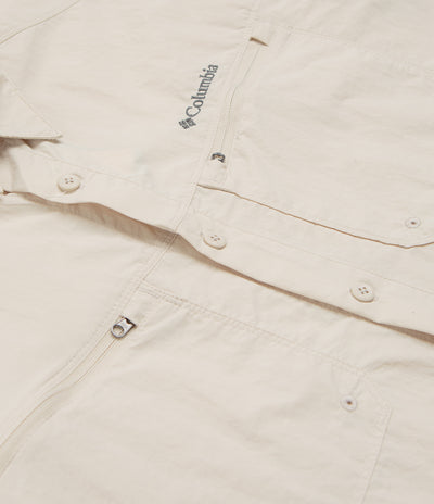 Columbia Mountaindale Short Sleeve Shirt in Dark Stone