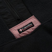 Columbia Riptide Fleece in Black and Salmon Rose thumbnail