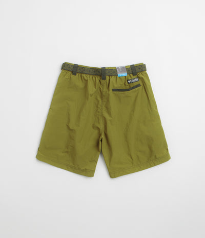 Columbia Sequoia Grove Woven 7" Shorts in Mossy Green and Greenscape