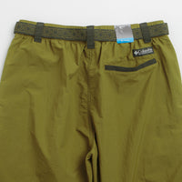 Columbia Sequoia Grove Woven 7" Shorts in Mossy Green and Greenscape thumbnail