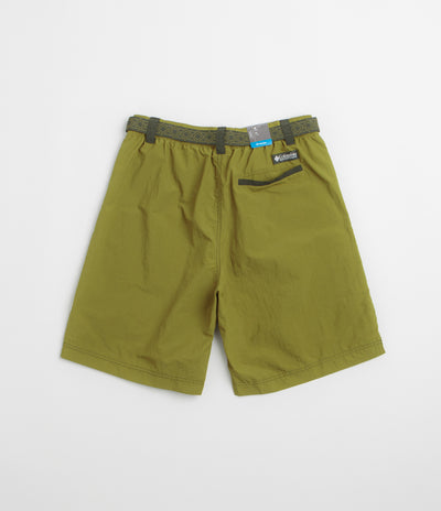 Columbia Sequoia Grove Woven 9" Shorts in Mossy Green and Greenscape