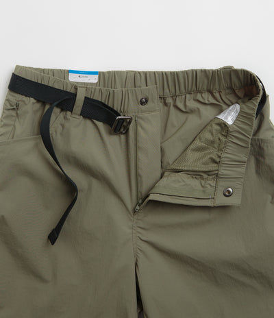 Columbia Sharpe Canyon Shorts in Stone Green