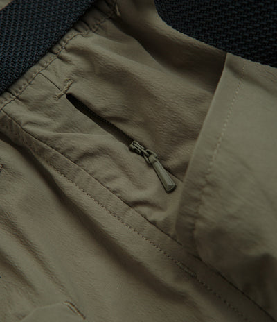 Columbia Sharpe Canyon Shorts in Stone Green