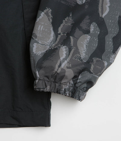 Columbia Challenger II Printed Windbreaker Jacket in Black Treebark and Black