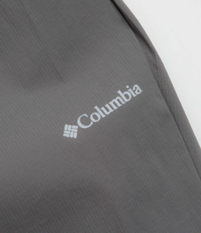 Columbia Tech Wind Pants in City Grey