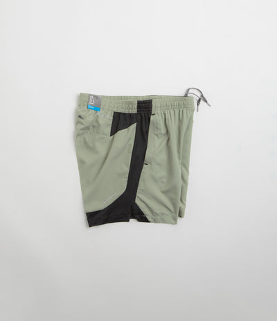 Columbia Three Pitch 5" Shorts - Safari / Black