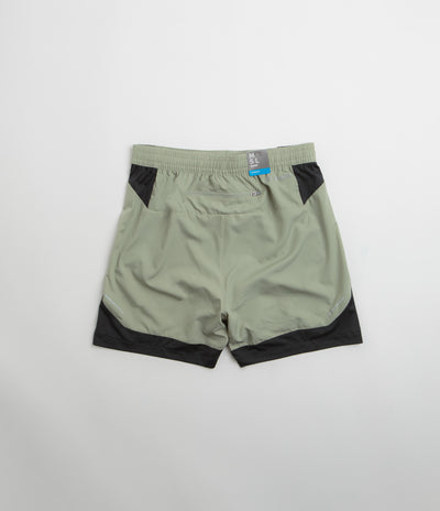 Columbia Three Pitch 5" Shorts - Safari / Black