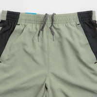 Columbia Three Pitch 5" Shorts - Safari / Black thumbnail