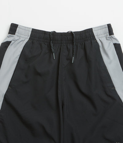 Columbia Three Pitch 7" Shorts - Black / Columbia Grey