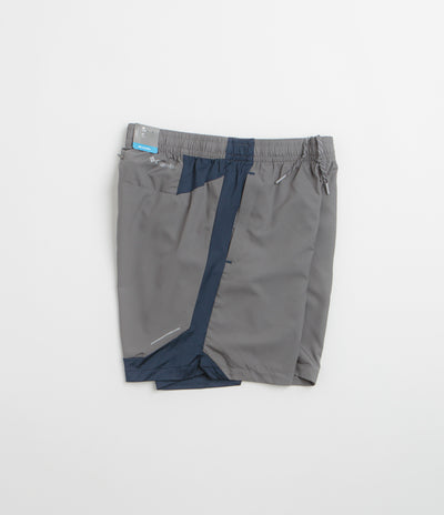 Columbia Three Pitch 7" Shorts - City Grey / Collegiate Navy