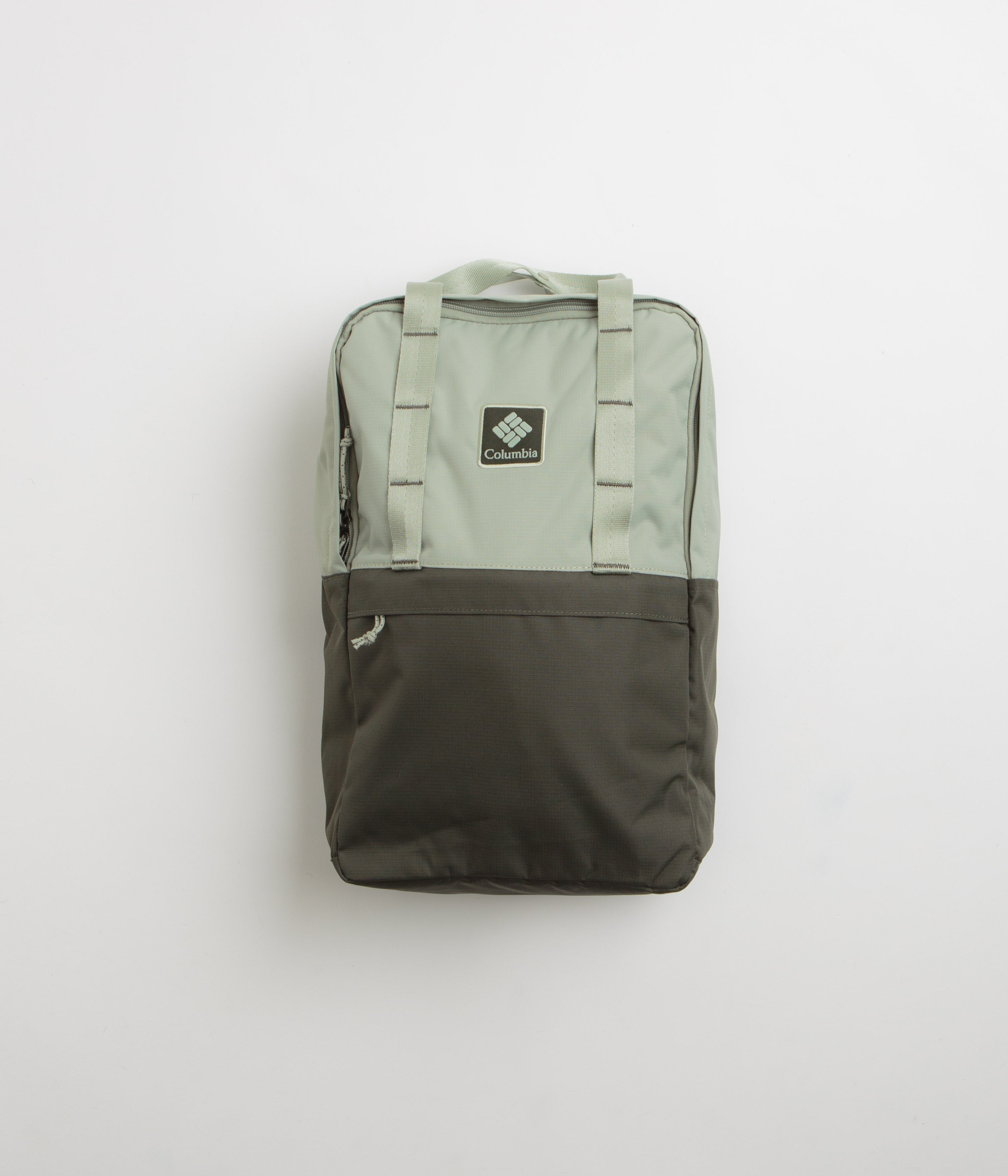 Columbia Trail Traveler 18L Backpack in Safari and Greenscape