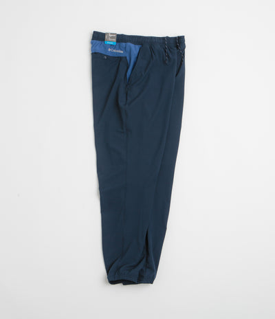 Columbia Vital Valley Joggers in Collegiate Navy and Mountain Blue