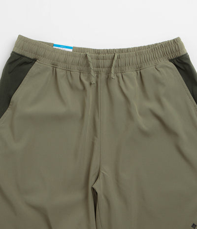 Columbia Vital Valley Shorts in Stone Green and Greenscape