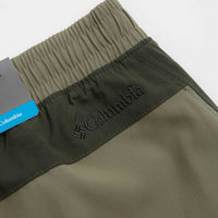 Columbia Vital Valley Shorts in Stone Green and Greenscape thumbnail