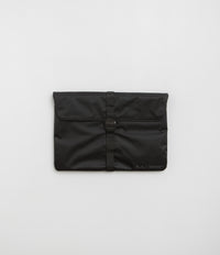 D_b_ Essential 16" Laptop Sleeve in Black Out