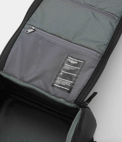 D_b_ Hugger 30L Backpack in Black Out