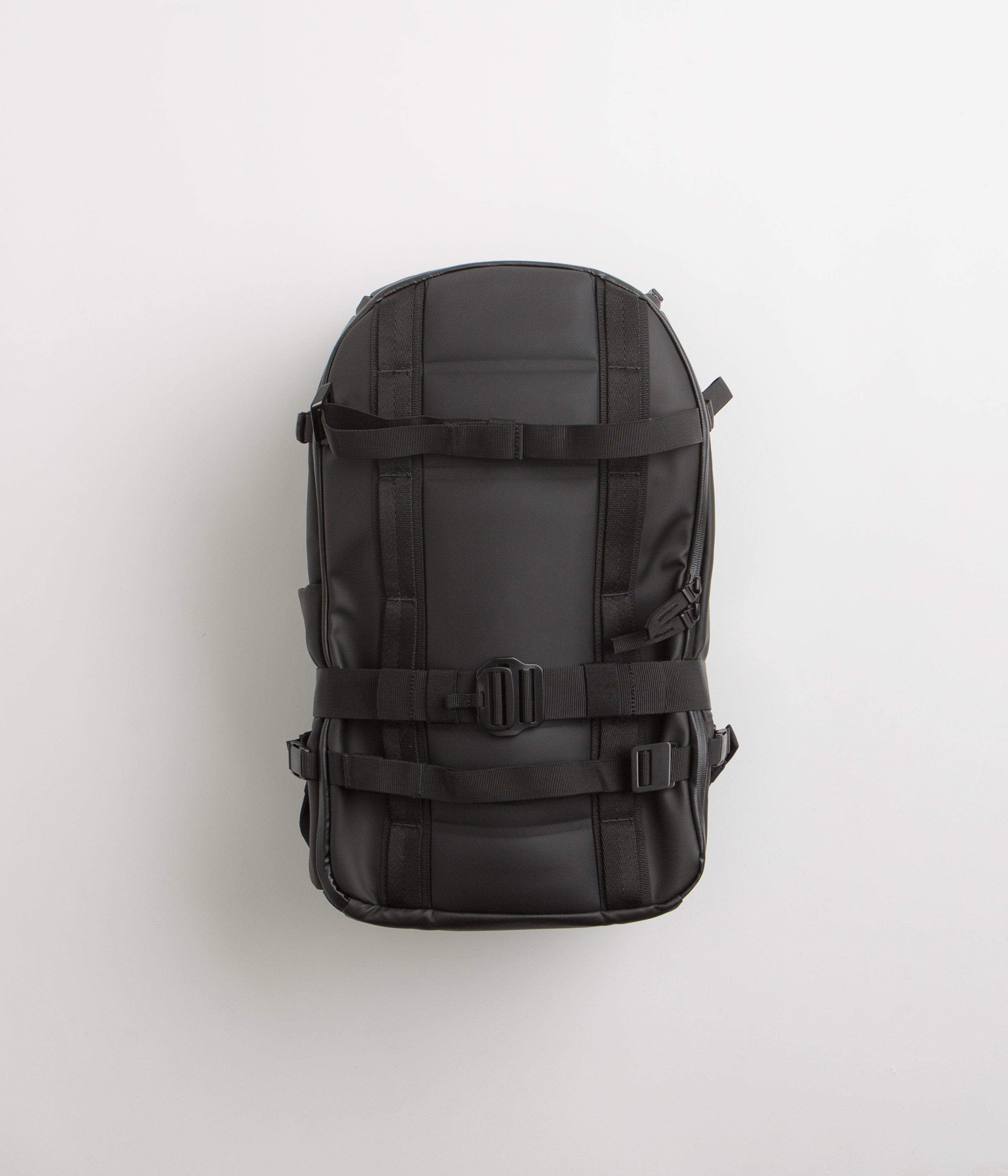 D_b_ Ramverk 32L Pro Backpack in Black Out