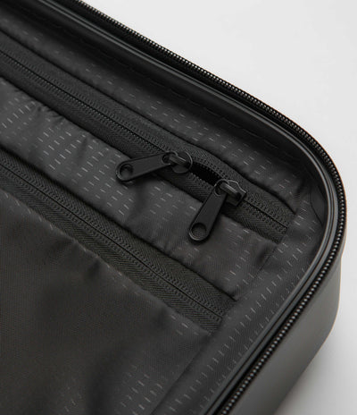 D_b_ Ramverk Carry-On in Black Out