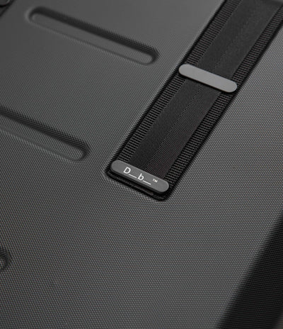 D_b_ Ramverk Carry-On in Black Out