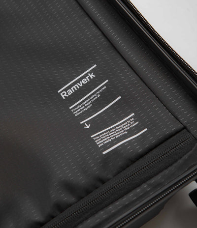 D_b_ Ramverk Carry-On in Black Out
