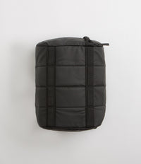 D_b_ Roamer 25L Duffel Pack in Black Out
