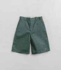 Dickies 13 Inch Multi Pocket Shorts in Dark Forest