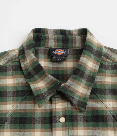 Dickies Johnsonville Shirt in Pine Needle Green