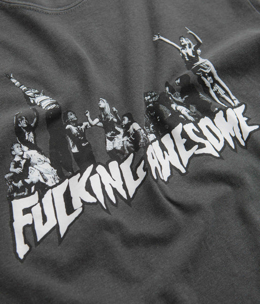 【FUCKING AWESOME】Fucking Awesome Hug The Earth Tee Fucking Awesome - Hug The Earth T-Shirt in White – Stoy