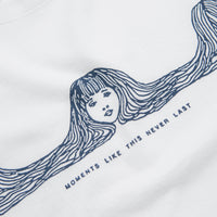 Garden Moments T-Shirt in White thumbnail