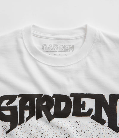 Garden Runner T-Shirt in White and Black