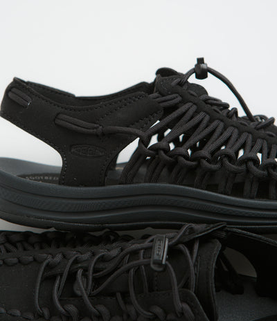 Keen Uneek Sandals in Black and Black