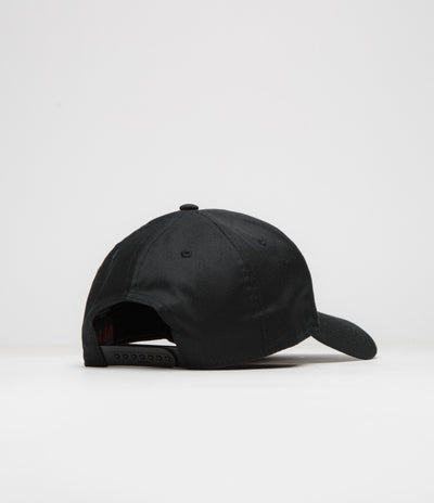 Limosine Heart Cap in Black
