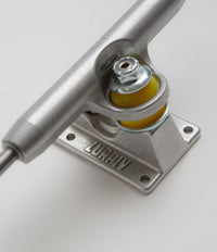 LURPIV-HOLLOW POLISHED-145ラーピヴトラック Lurpiv Hollow 145mm Truck - Polished | flatspot
