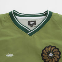 Magenta Tres Tech V Neck Sweatshirt in Forest Green thumbnail