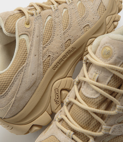 Merrell Moab 3 Shoes in Latte