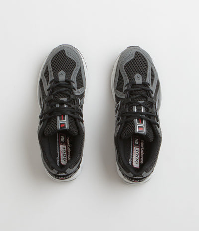 New Balance 1906R Shoes in Black and White