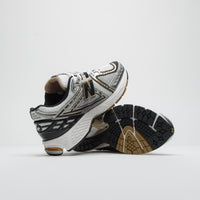 New Balance 1906R Shoes in Metallic Silver thumbnail