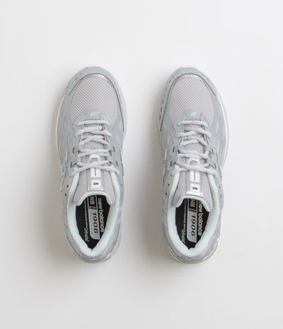 New Balance 1906W Shoes in Silver Metallic and White