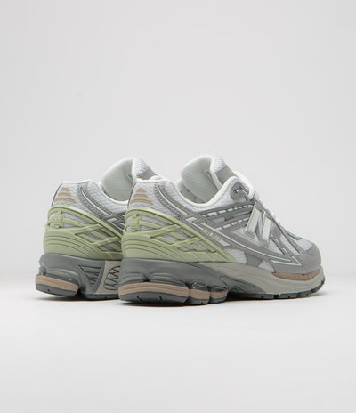 New Balance 1906 Shoes in Team Away Grey